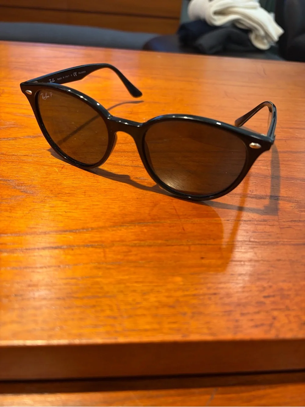Ray-Ban Black Polarized Sunglasses with Case